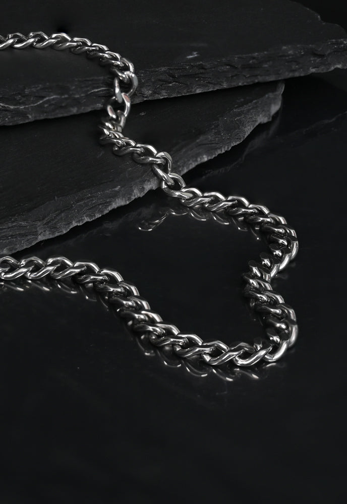 Linked Curb Chain in Stainless Steel