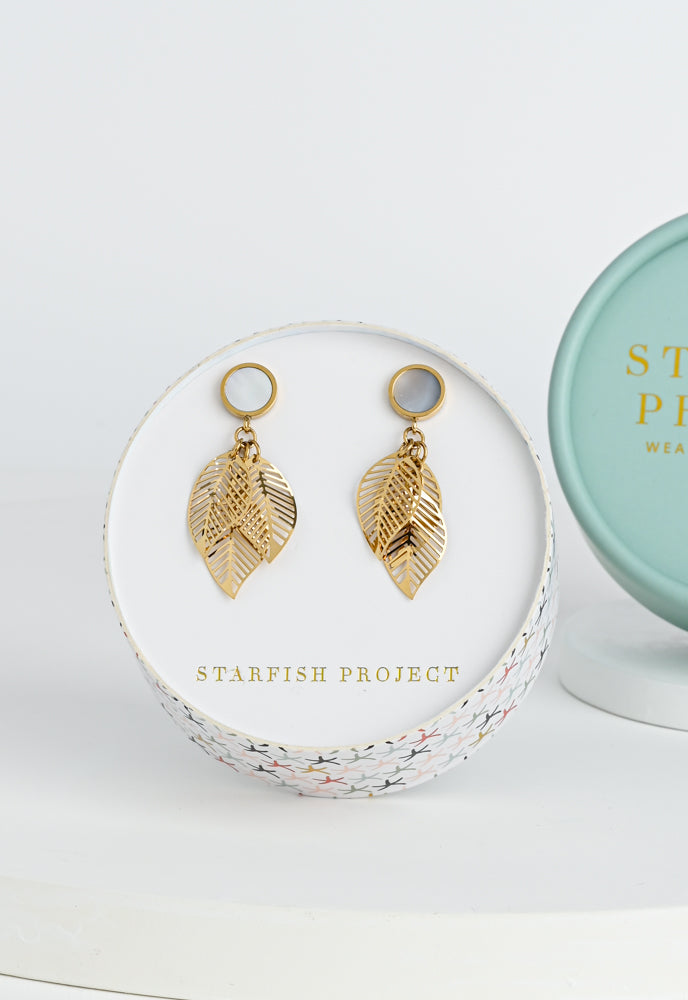 Laurel Bay Pearl Earrings