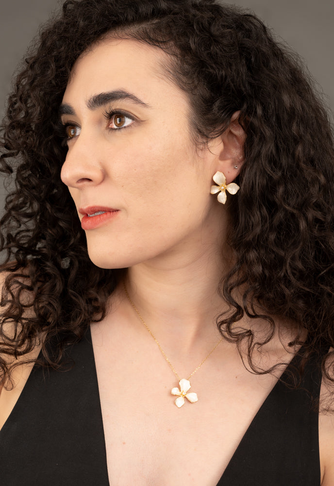Hope in Bloom Necklace in Tuscan Tan