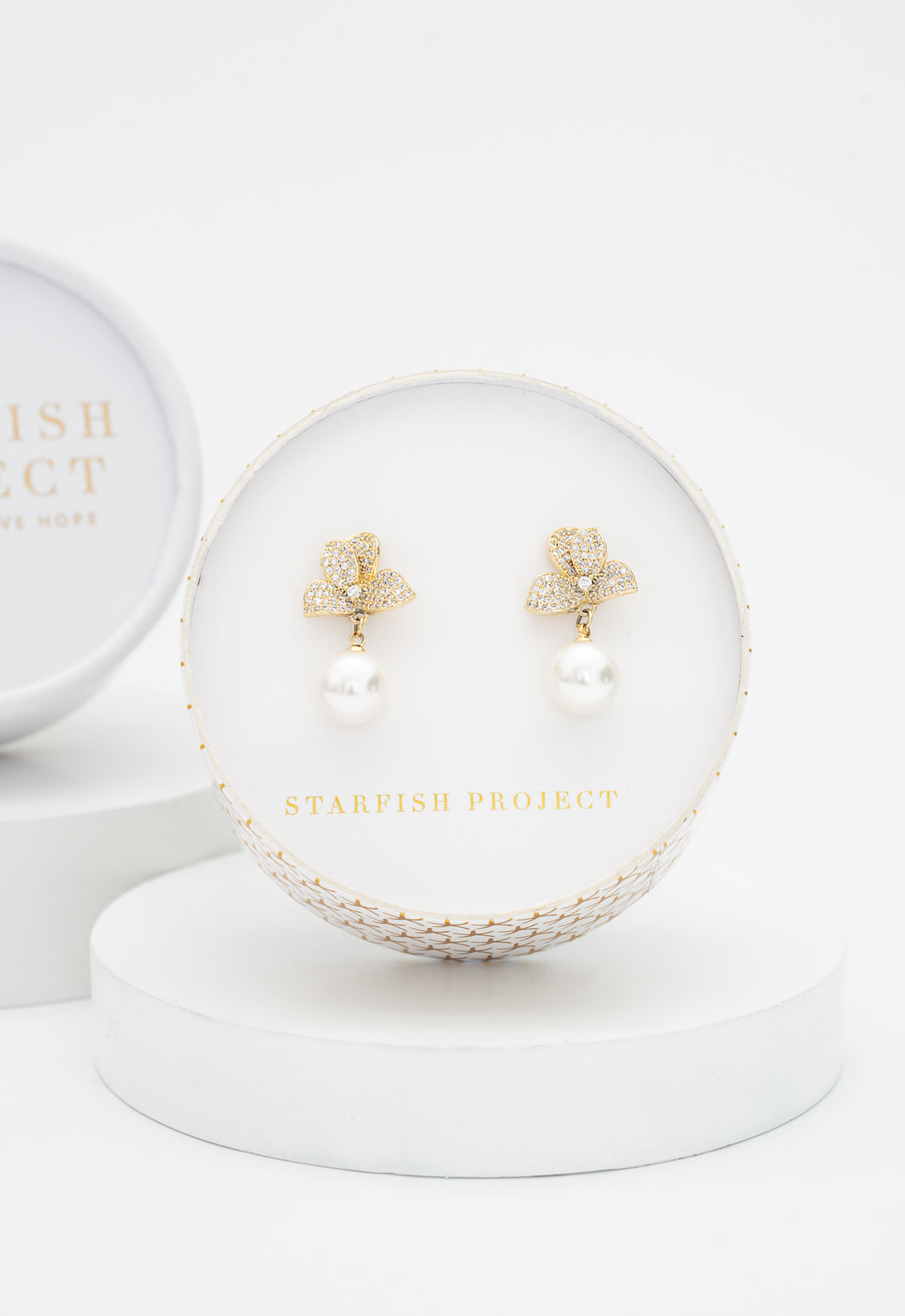 Natural Treasures Pearl Earrings