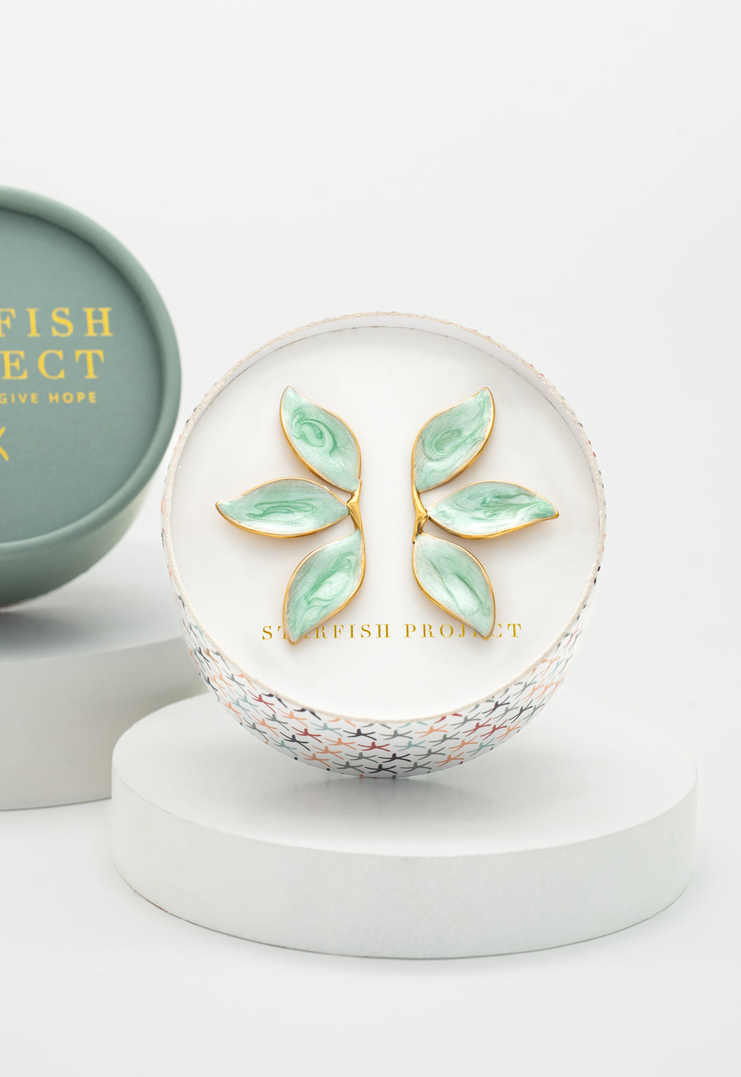 Canopy Leaf Earrings in Mint