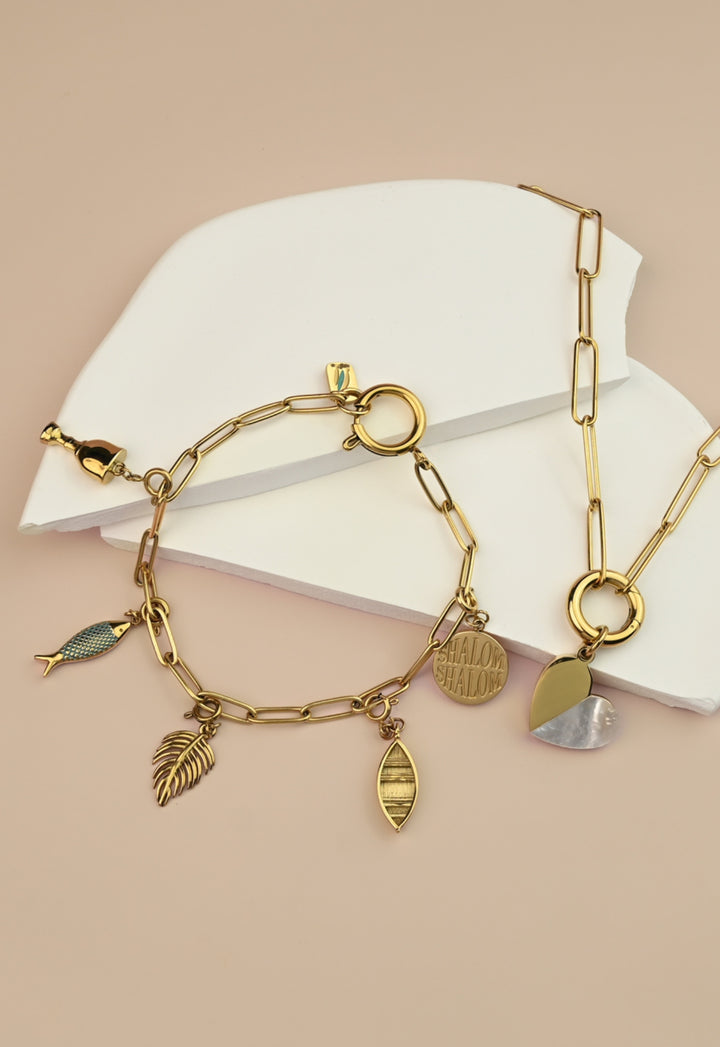 Heart of Mary Necklace Gold