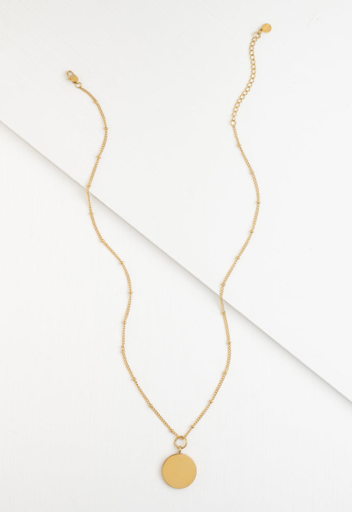 Engravable round pendant necklace full-length gold satellite chain