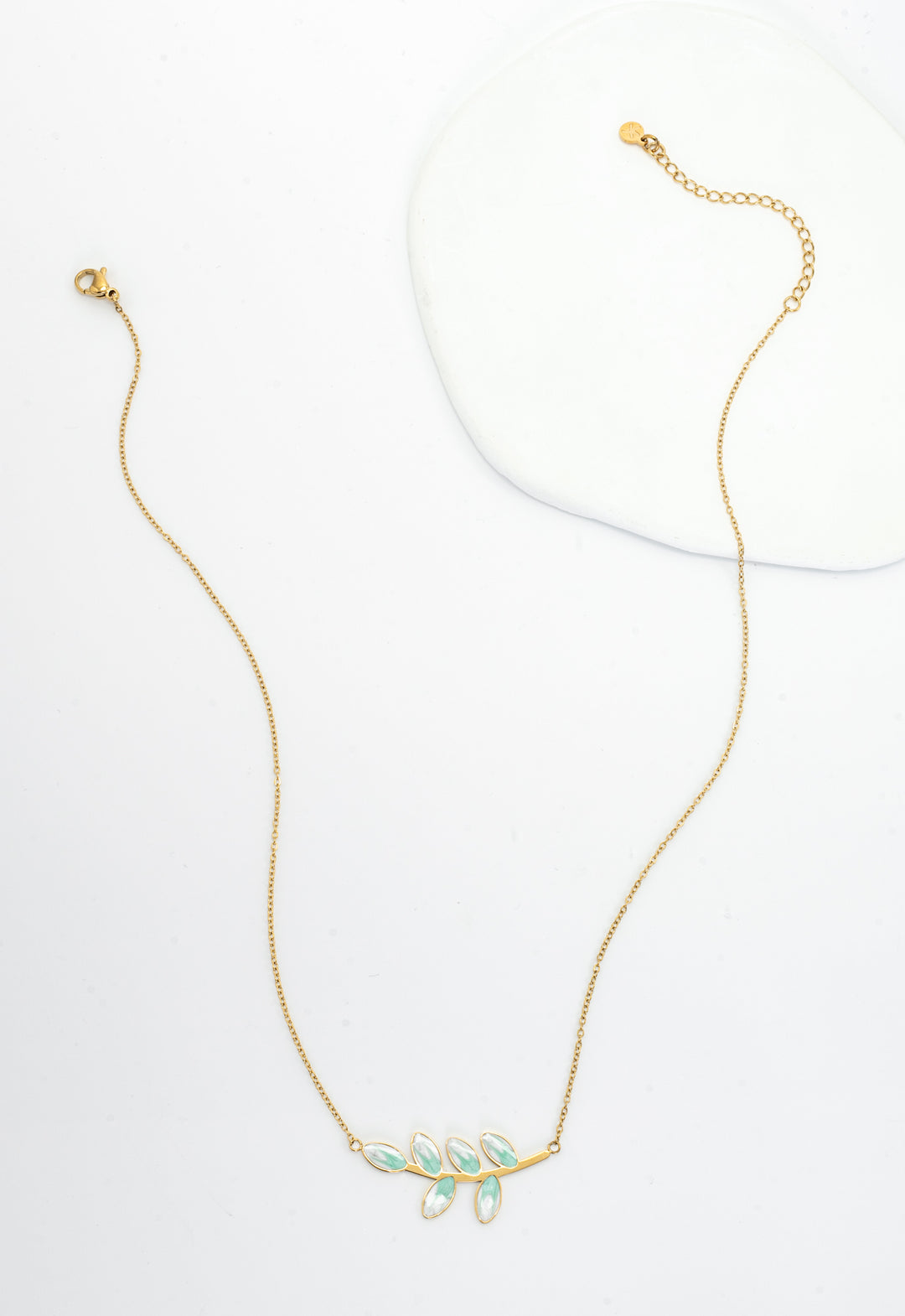 Hope Grows Necklace in Mint