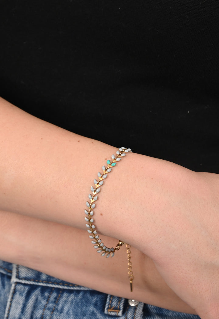 Against the Current Bracelet Gold