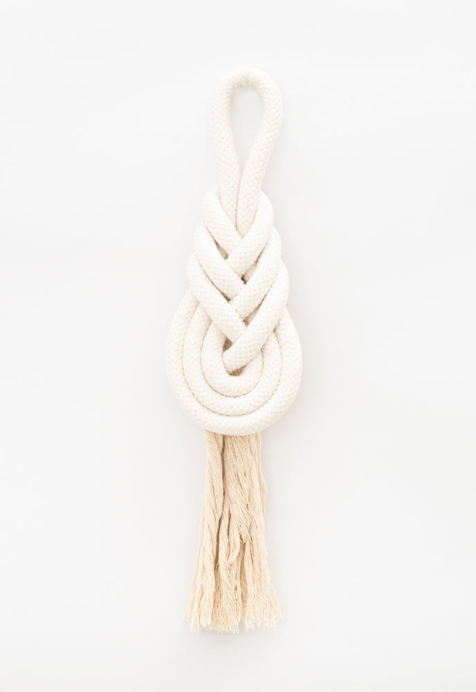 Pippa Wall Hanging Medium (white tassel)