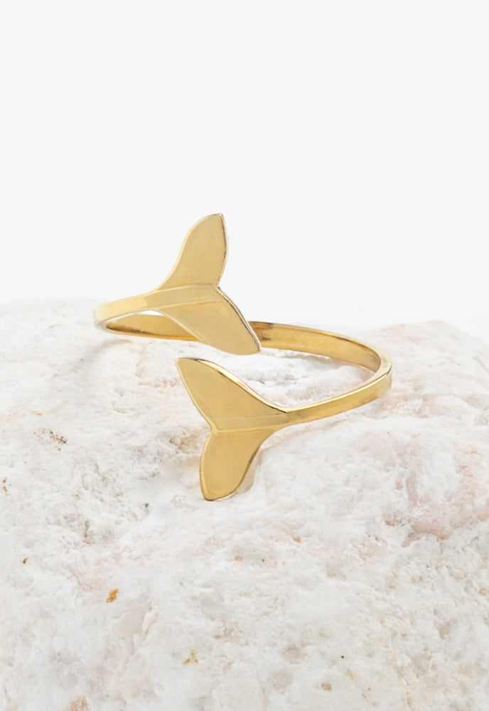 Whale Tale Wrap Ring in Gold