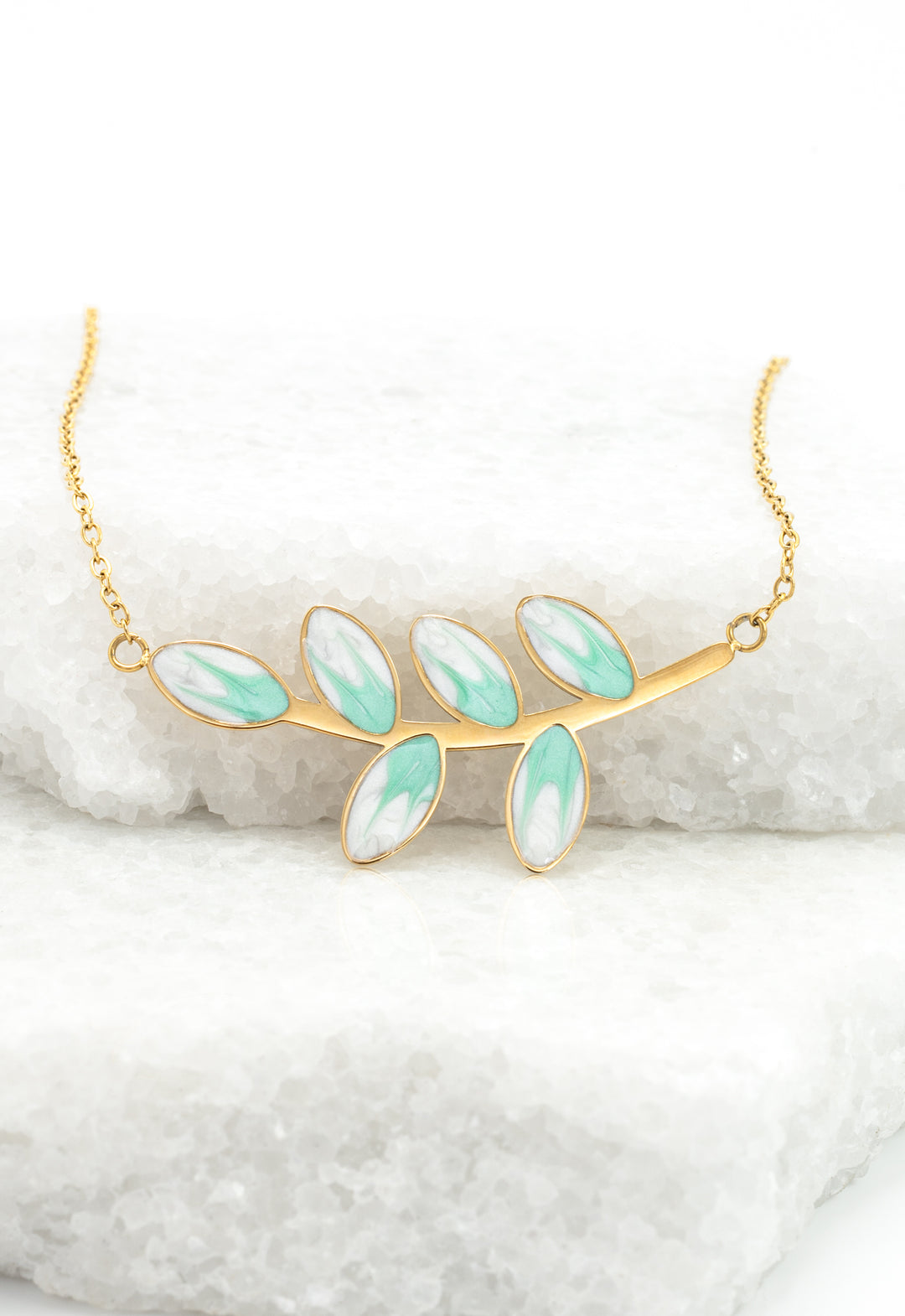 Hope Grows Necklace in Mint