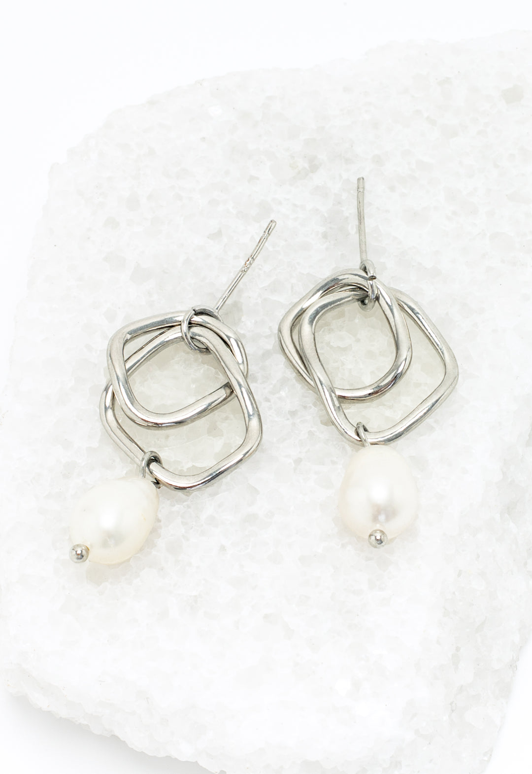 Everlasting Pearl Earrings in White Gold