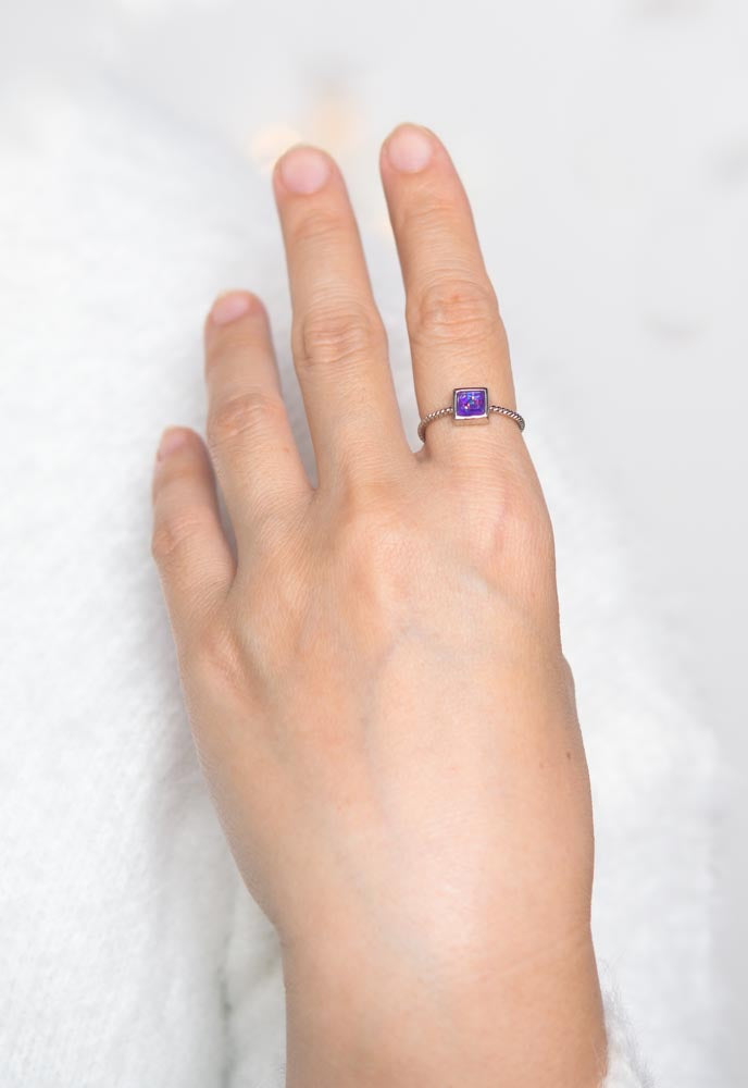 Bright Ring in Glistening Lilac & Silver